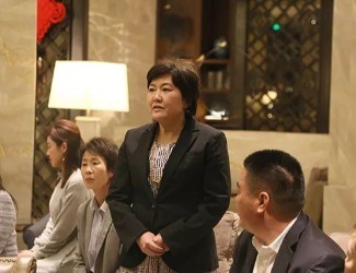 梅村令子專訪—服用三七之后，我臉上的斑都淡了！